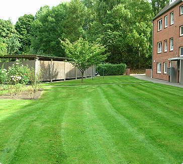 Heinzner Referenzen - Wohnanlage mit Garten